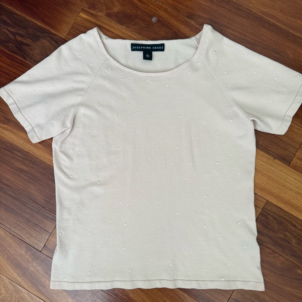 JOSEPHINE CHAUS Knit Silk Blend Top Pullover Short Sleeve Decorated with Pearls